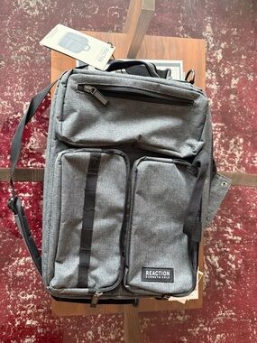 Kenneth Cole Reaction Gray Men's Utility Backpack Messenger